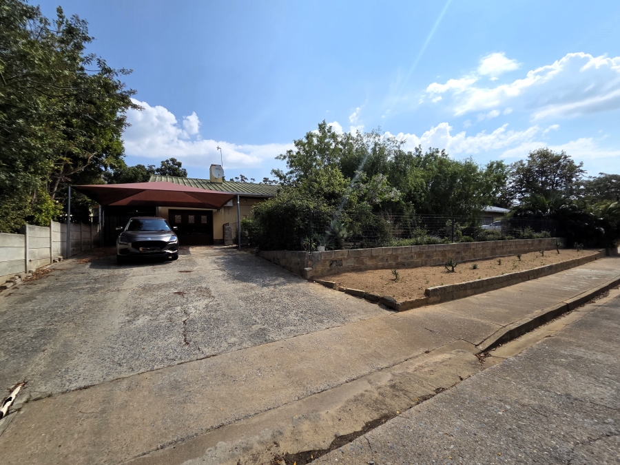 To Let 3 Bedroom Property for Rent in Riebeek West Western Cape